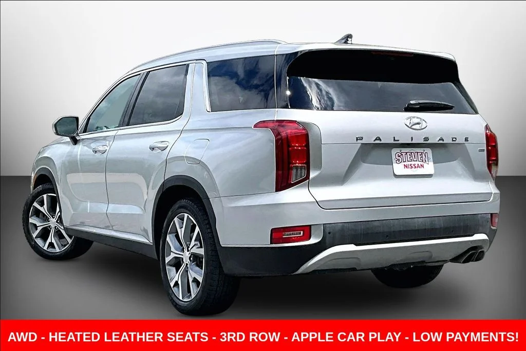 Certified Used 2022 Silver Hyundai SEL image 4