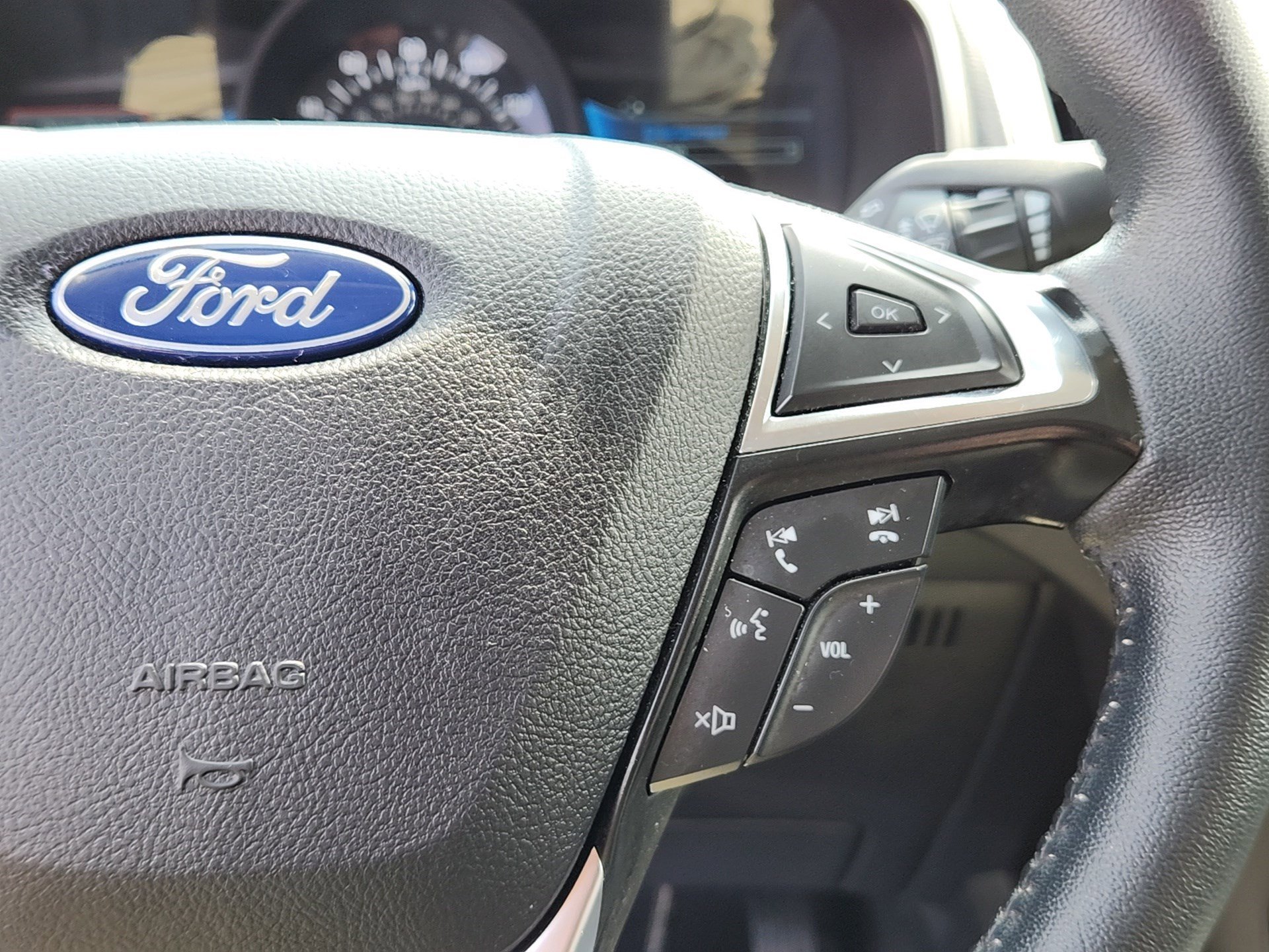 Used 2024 Rapid Red Metallic Tinted Clearcoat Ford Titanium image 17