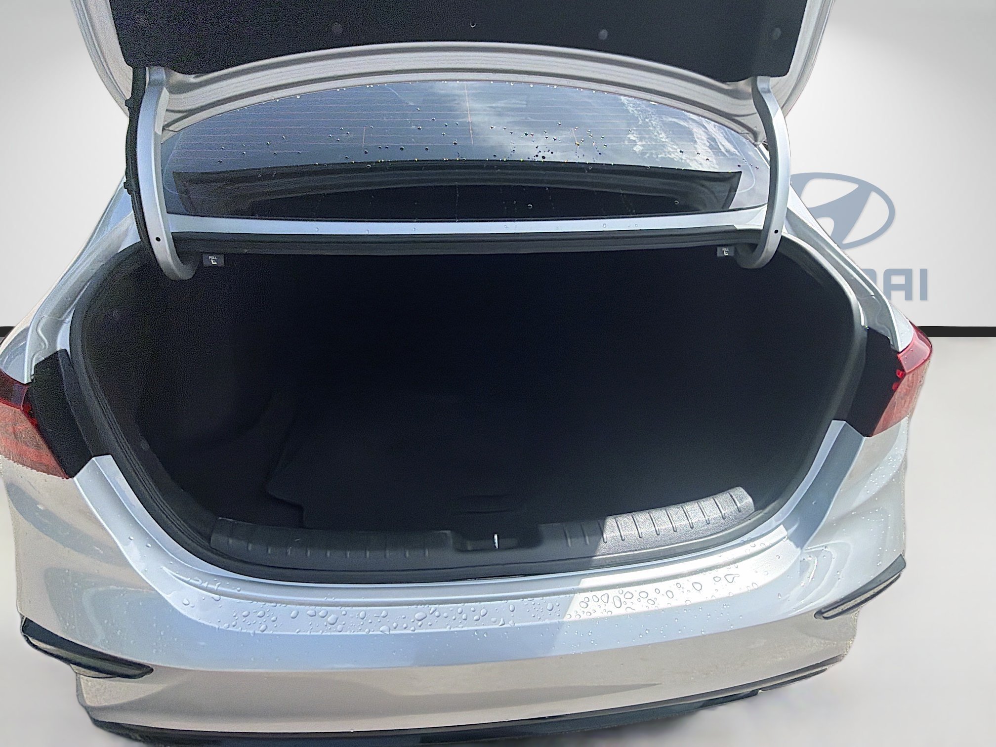 Used 2021 Silky Silver Kia LXS image 23