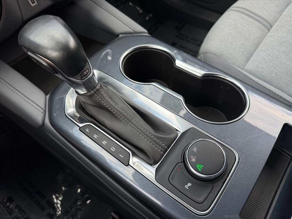 Used 2020 SUMMIT WHITE Chevrolet LT image 25