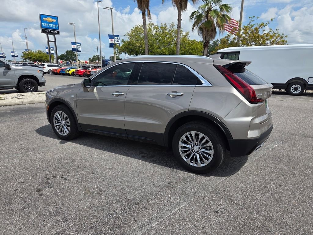 2025 Cadillac XT4 Premium Luxury - Photo 10