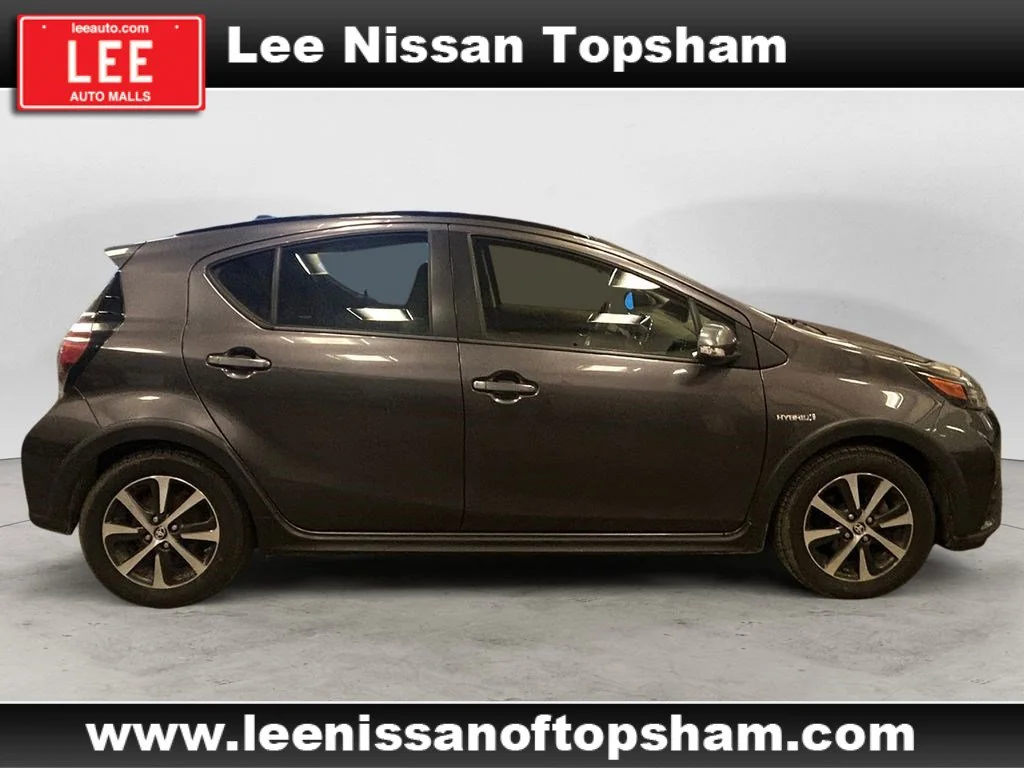 Used 2018 Magnetic Gray Metallic Toyota Two image 7