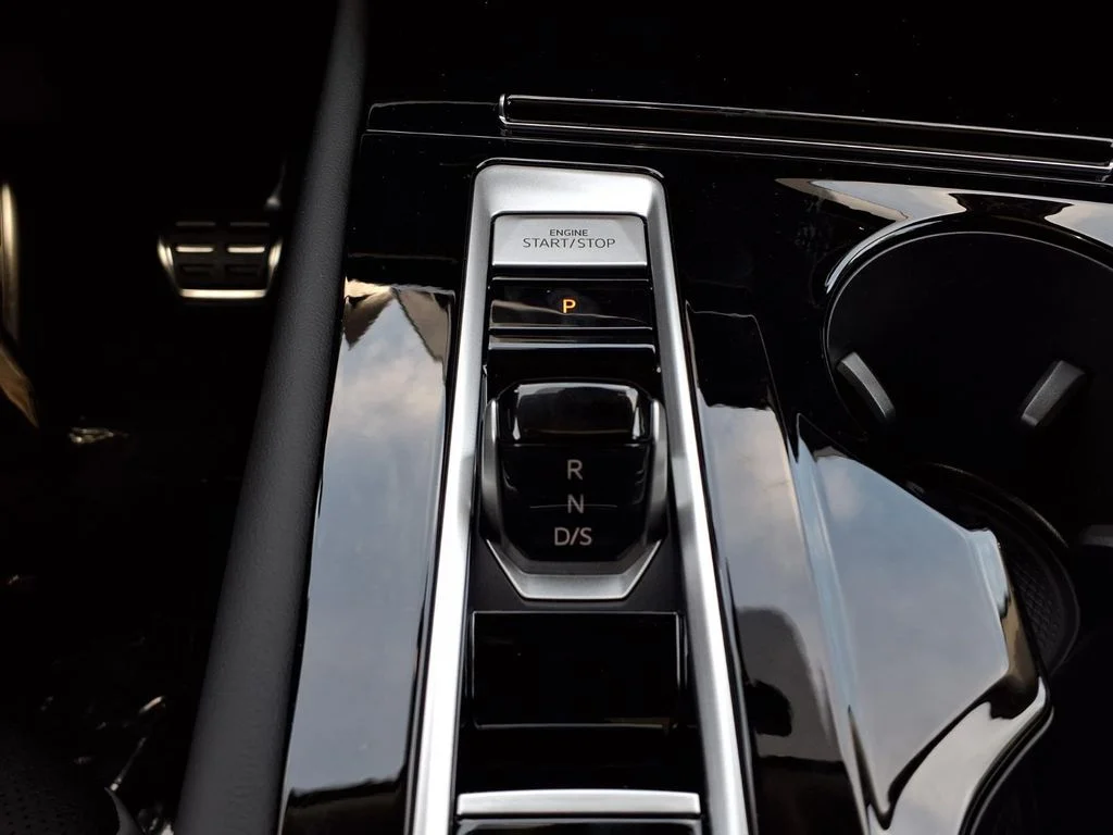 New 2026 Pure Gray Volkswagen Peak Edition image 16