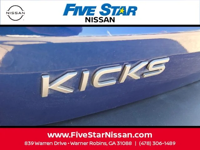 Used 2025 Blue Nissan SV image 11