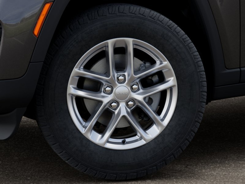 New 2026 Baltic Gray Metallic Clear-Coat Exterior Paint Jeep Laredo X image 46