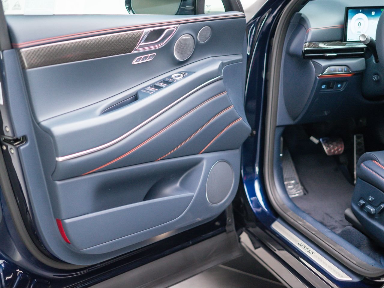 New 2026 Capri Blue Genesis 3.5T E-SC MHEV image 32