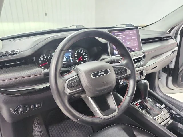 Used 2022 White Jeep Trailhawk image 18