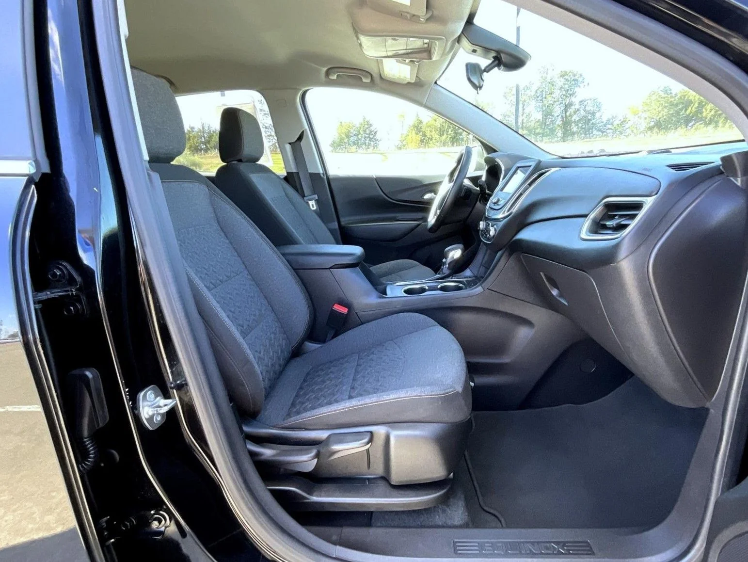 2024 Chevrolet Equinox LT - Photo 16