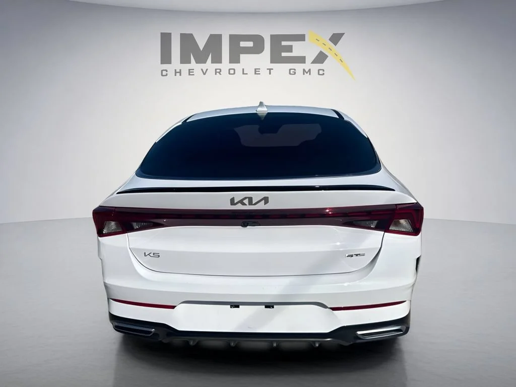 Used 2024 White Kia GT-Line image 4