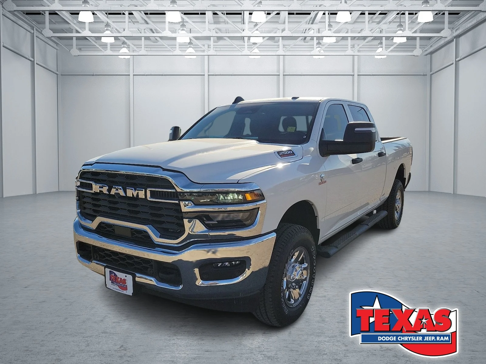 New 2026 PW7 Bright Whit Ram TRADESMAN CREW CAB 4X4 6