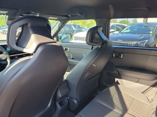 New 2027 Magma Red Matte Kia X-Line S image 9