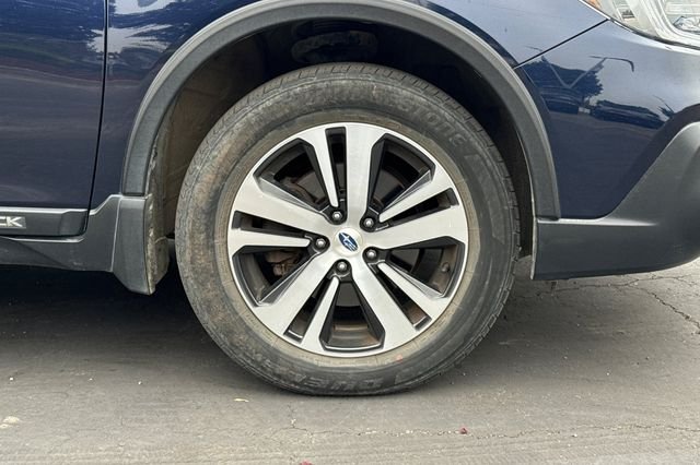 Used 2018 Blue Subaru 2.5i image 4
