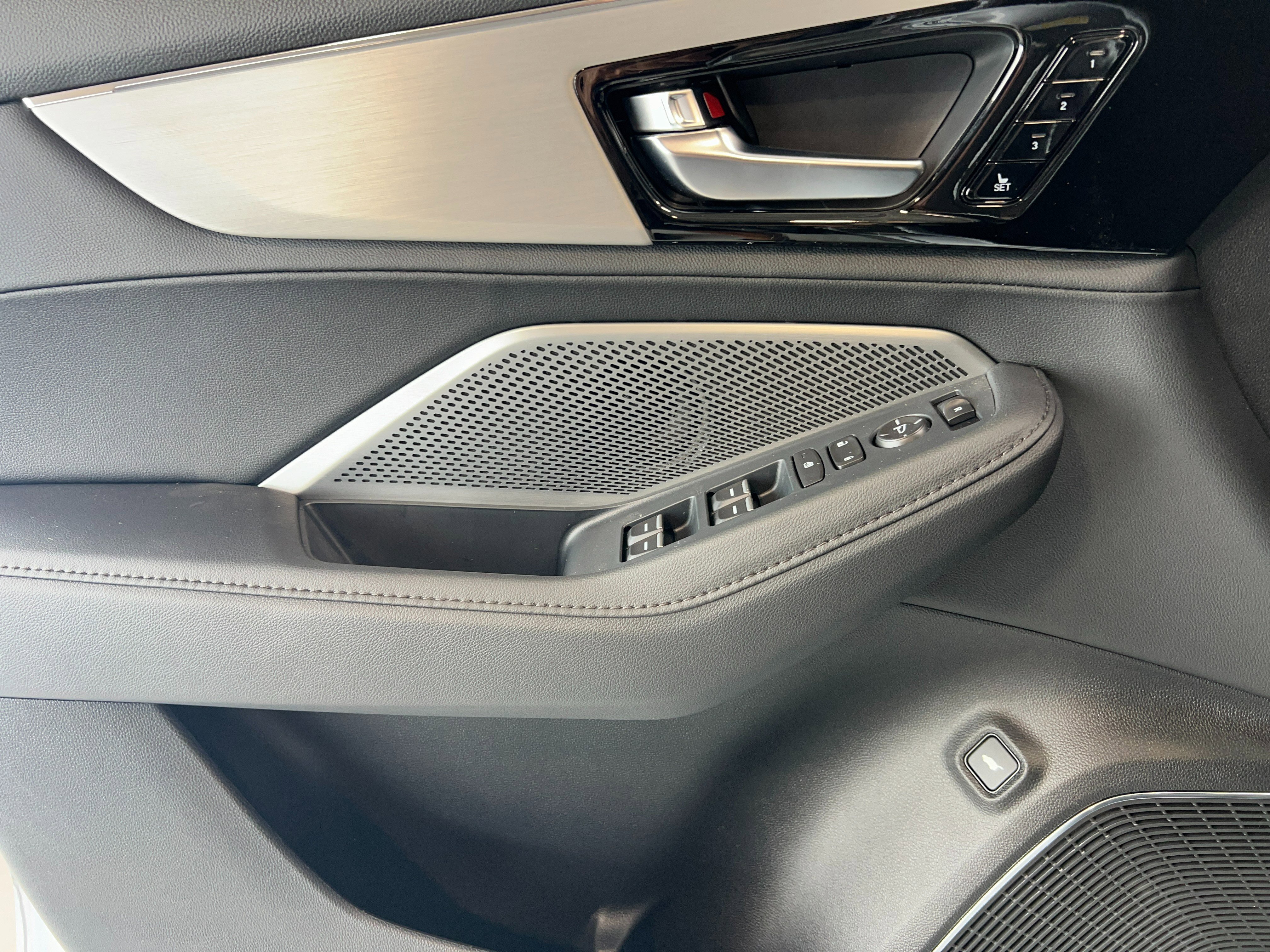 New 2026 Liquid Carbon Metallic Acura  image 16
