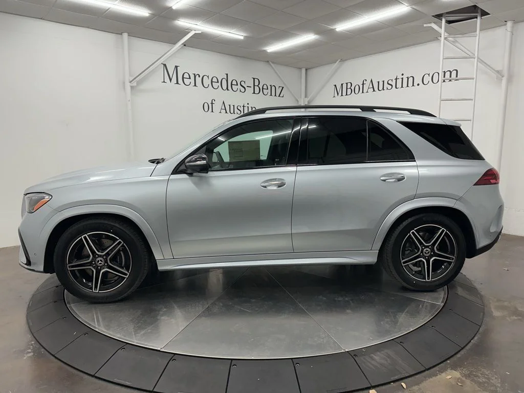 New 2026 Silver Mercedes-Benz GLE 580 image 4