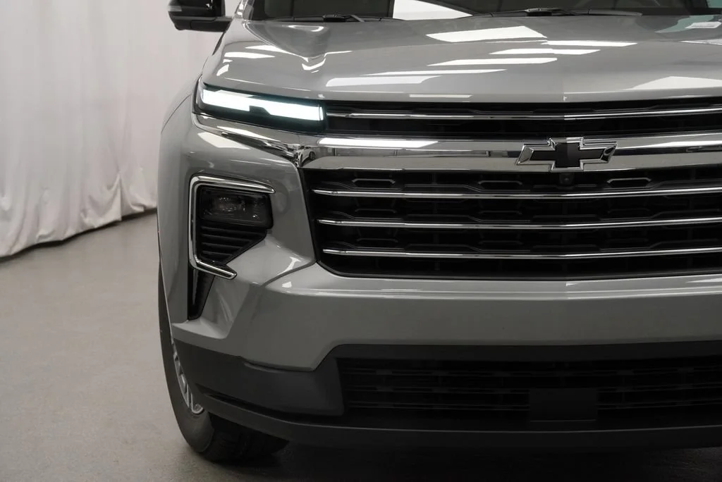2027 Chevrolet Traverse LT - Photo 32