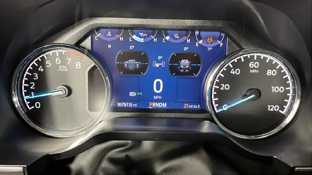 Used 2023 White Ford XLT image 24