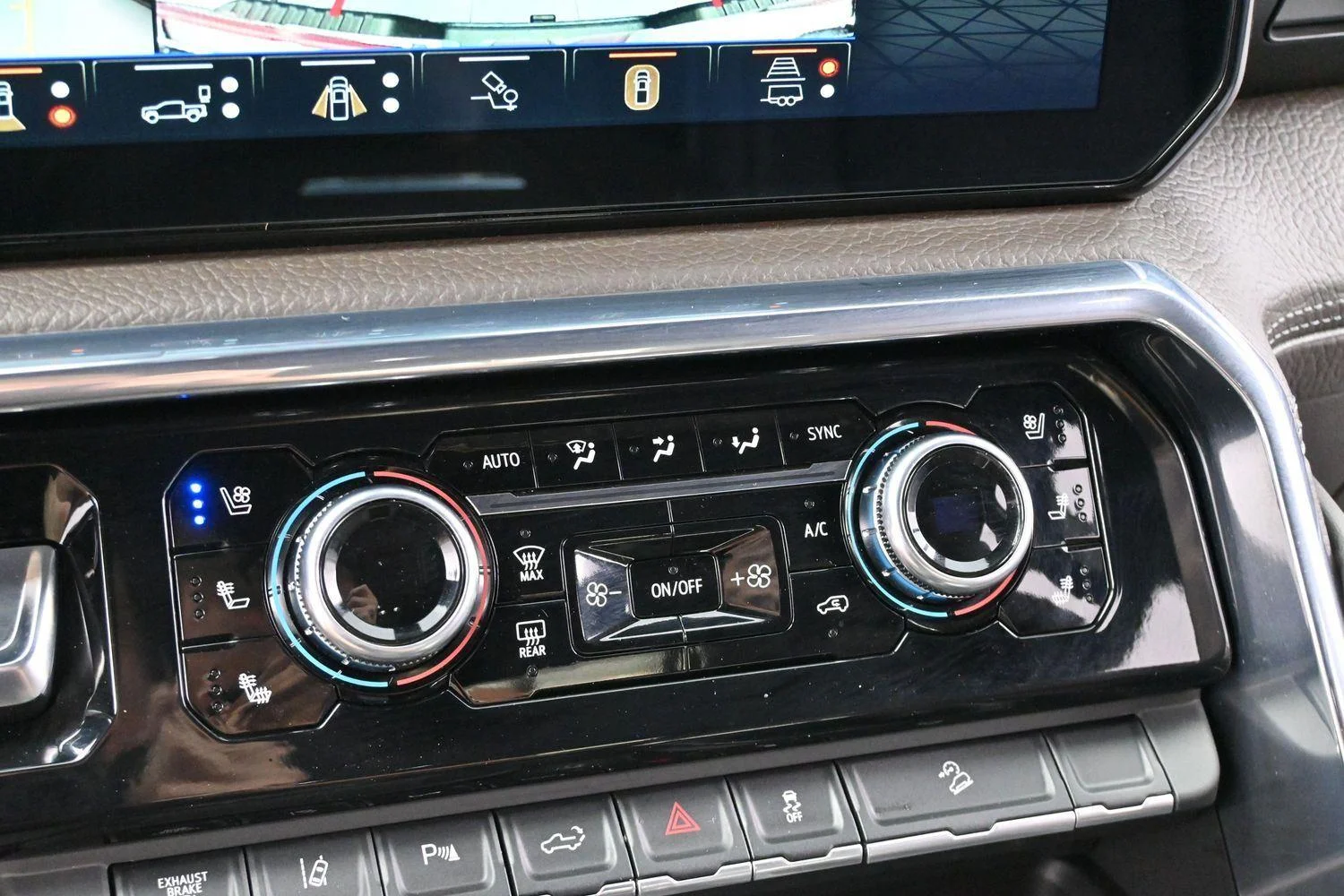 Used 2024 Downpour Metallic GMC Denali image 22