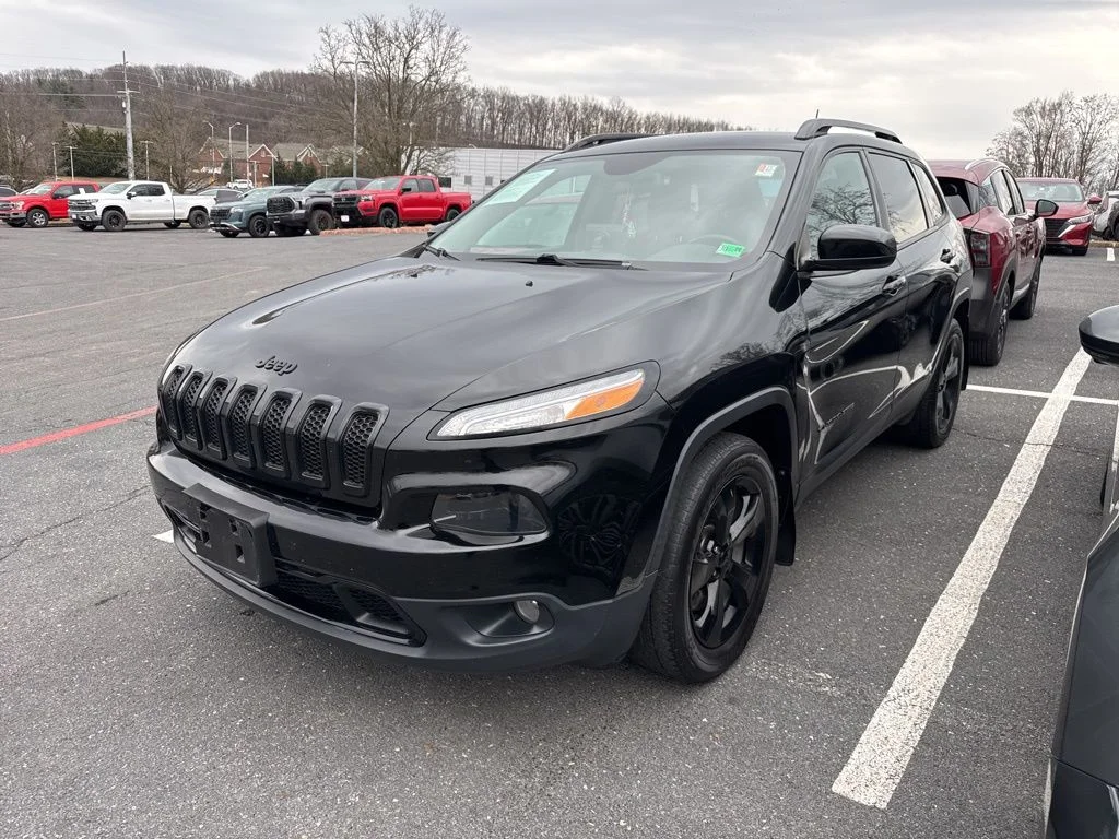 Used 2018 Jeep Cherokee Latitude with VIN 1C4PJMCB4JD502973 for sale in Harrisonburg, VA