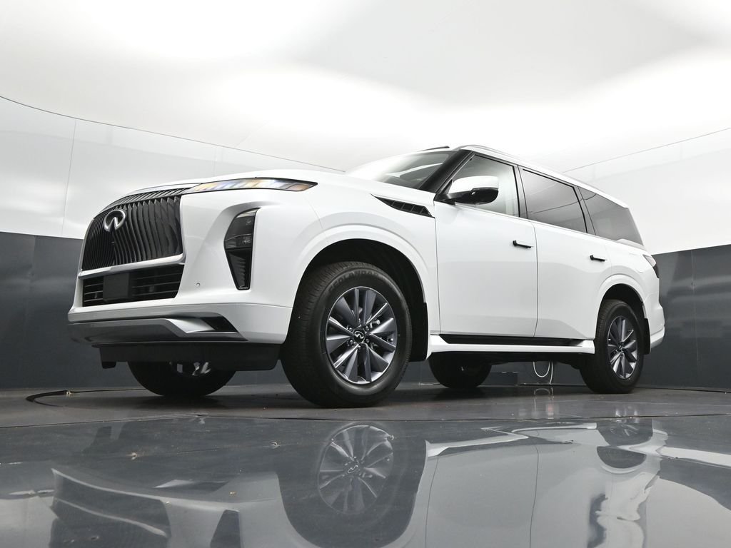 New 2026 RADIANT WHITE INFINITI Pure 2WD image 39