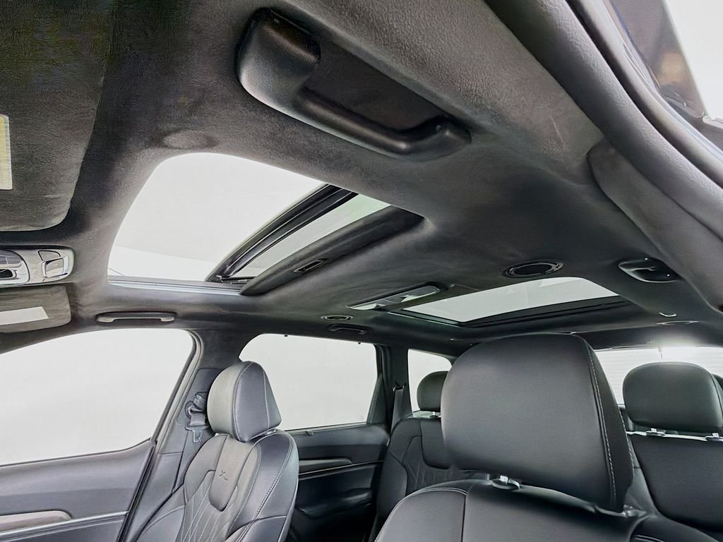 Used 2024 Gravity Gray Kia SX Prestige X-Line image 23
