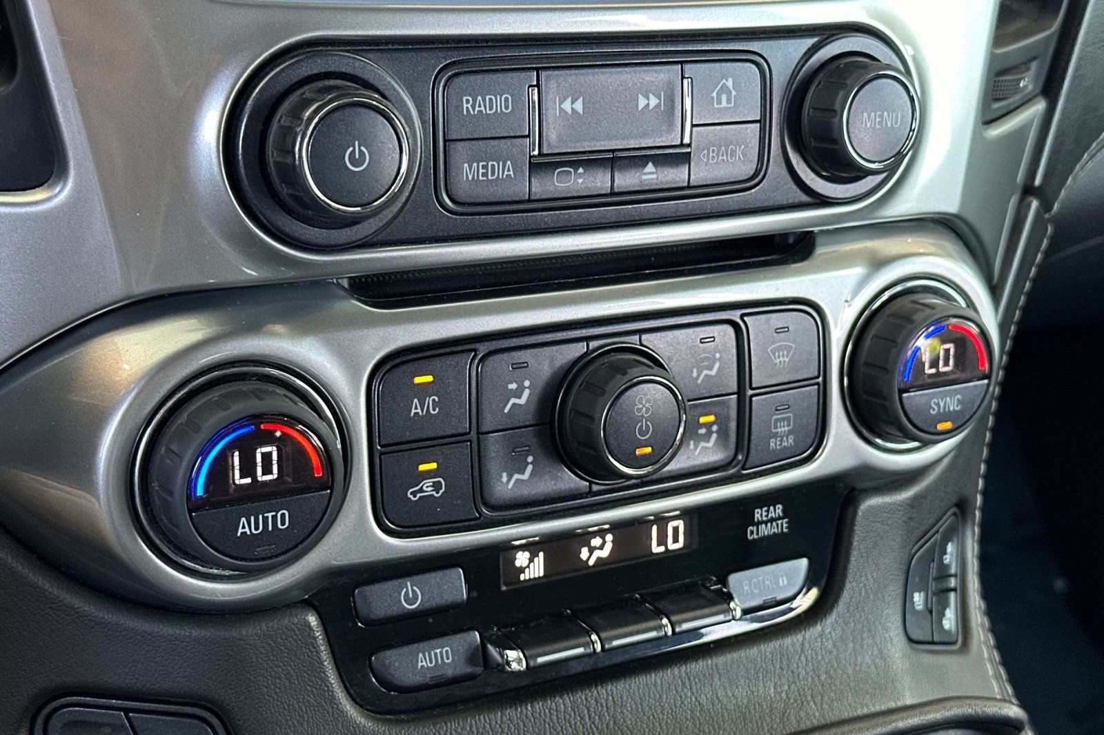 Used 2020 Black Chevrolet Premier image 22