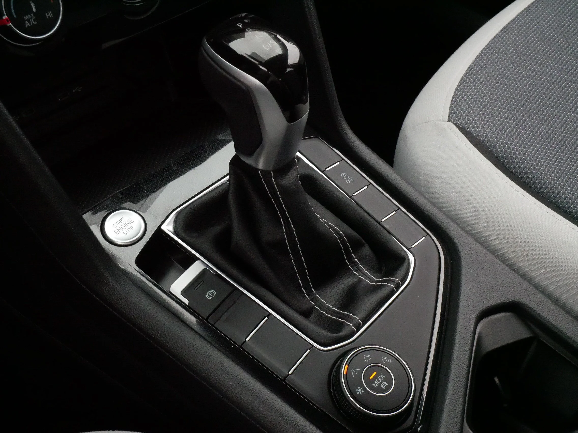 Used 2025 Deep Black Pearl Volkswagen S image 24