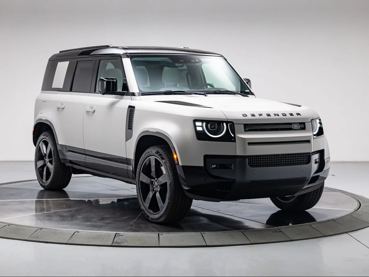 New 2026 Borasco Grey Land Rover P400 X-Dynamic SE image 7