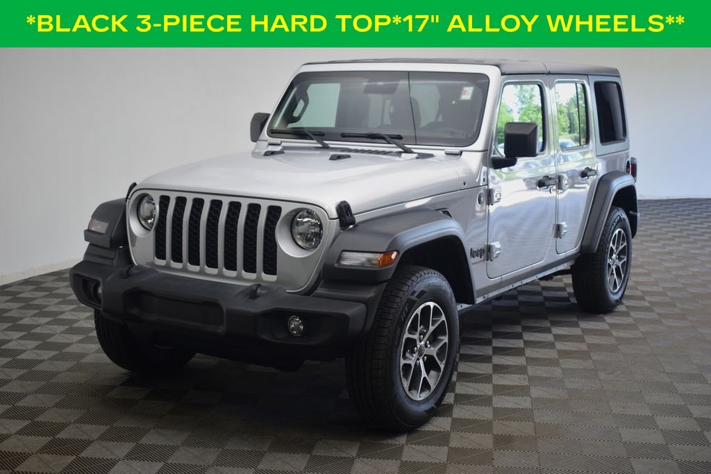 Used 2024 Silver Zynith Clearcoat Jeep Sport S image 3