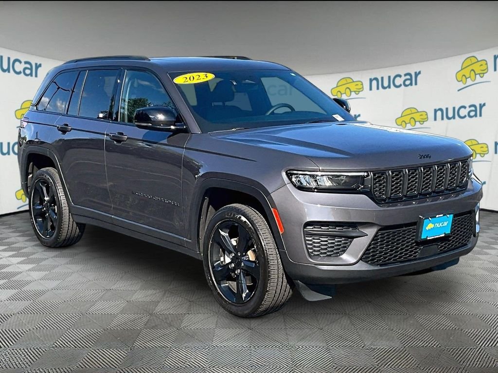 Used 2023 Gray Jeep Altitude X image 1