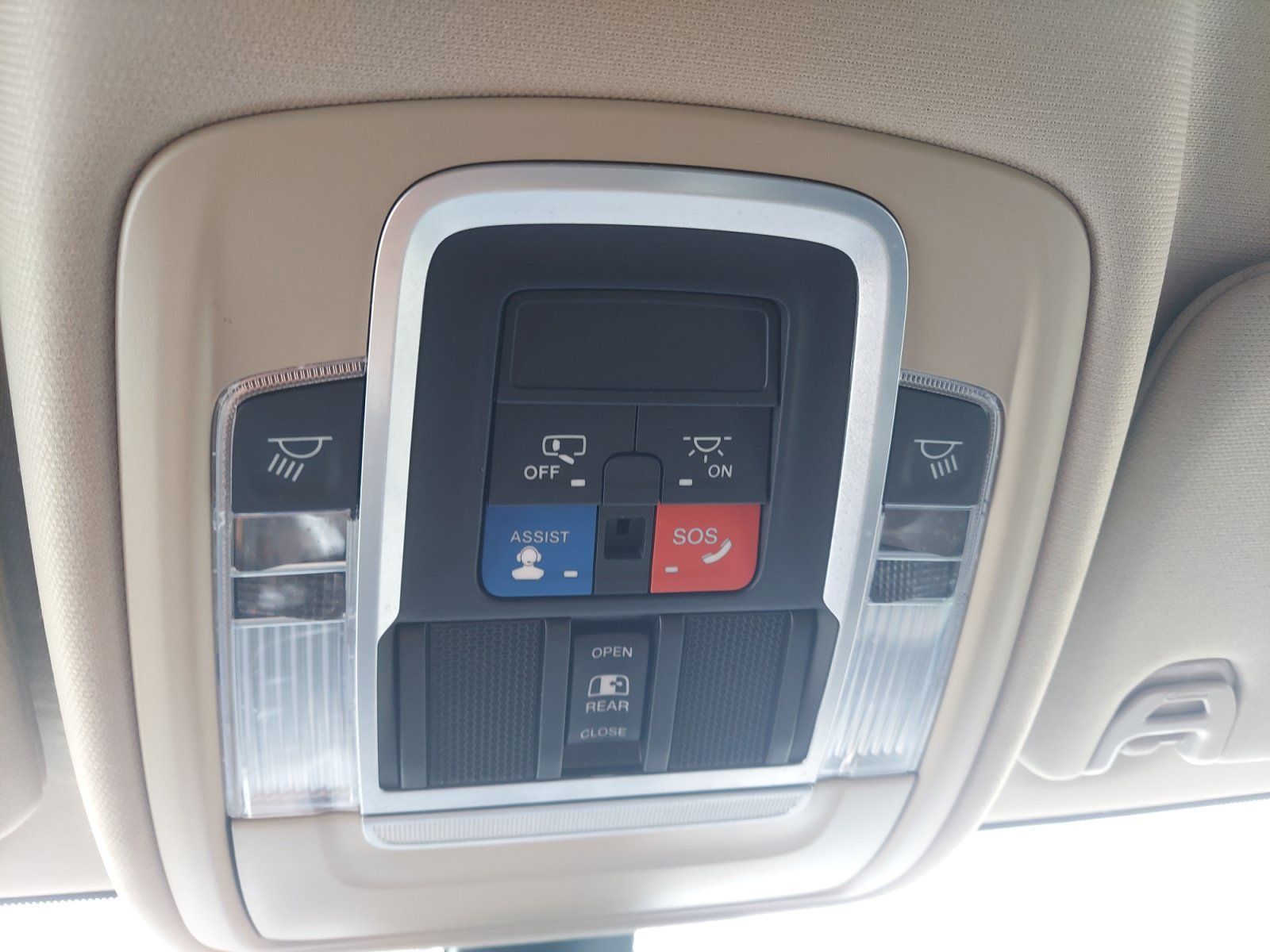 Used 2022 Bright White Clearcoat Ram Laramie image 19