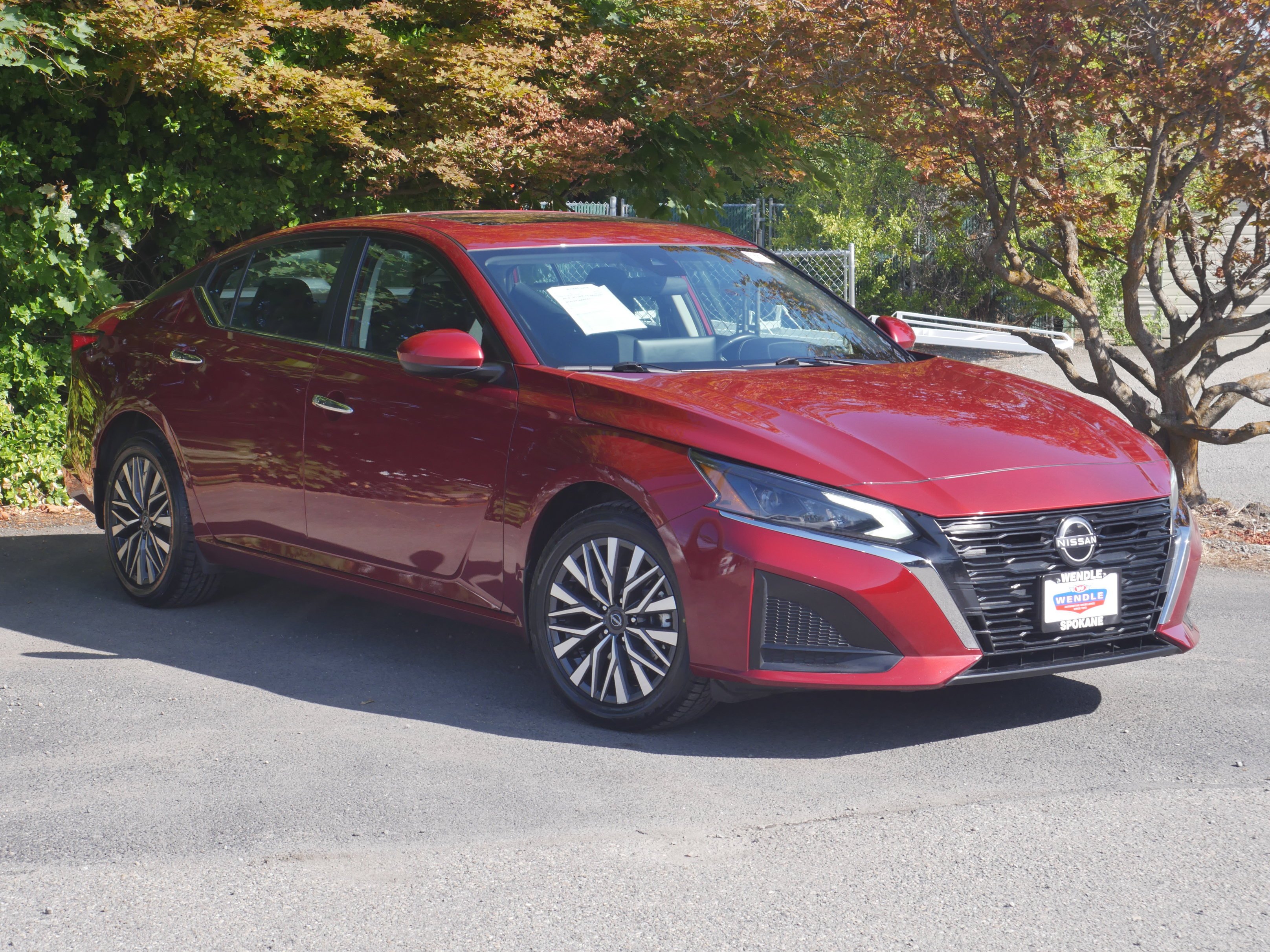 Used 2024 Scarlet Ember Nissan 2.5 SV image 28