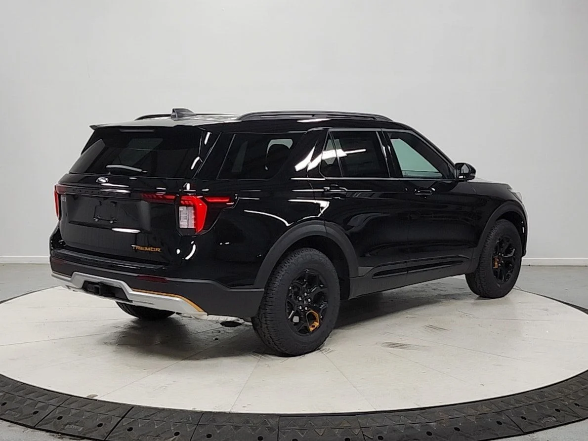 New 2026 Black Ford Tremor image 7