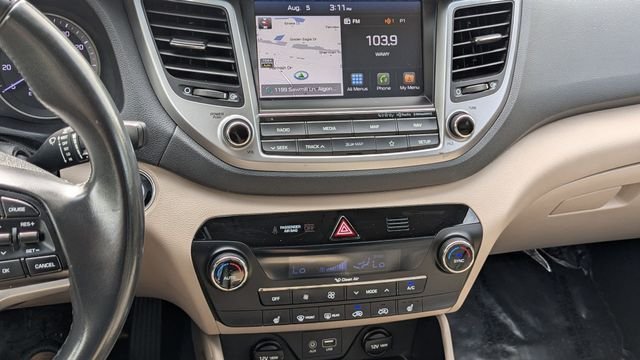 Used 2018 Black Hyundai SEL Plus image 17