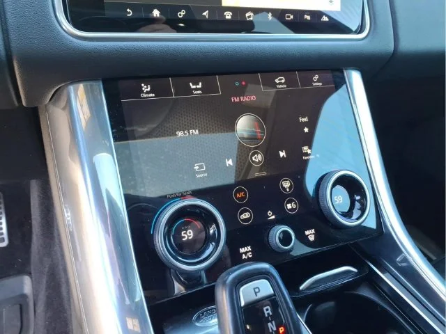 Used 2021 Black Land Rover HSE Silver Edition image 24