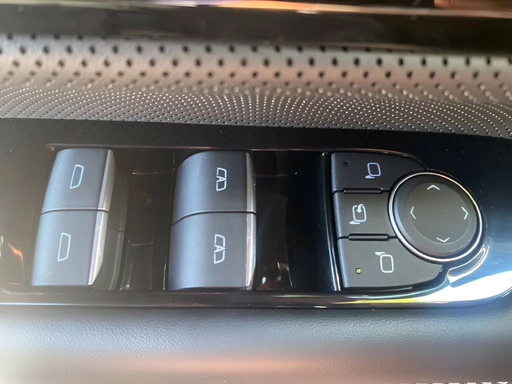 Used 2025 Onyx Black GMC Max Range Denali image 11