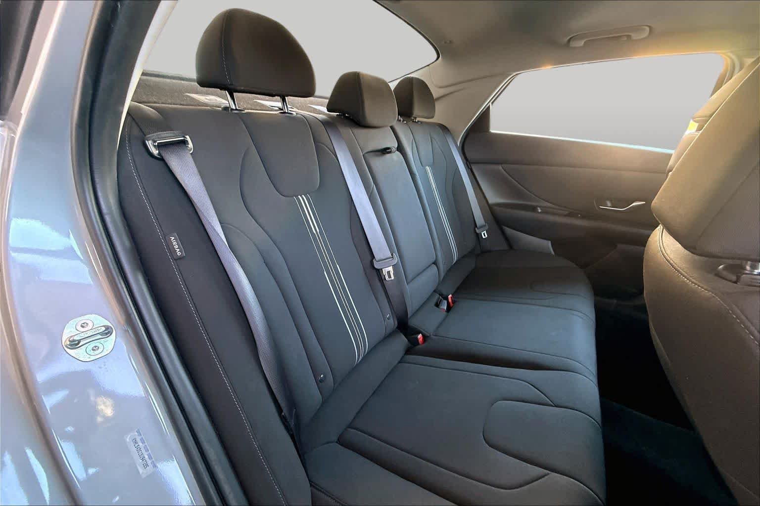 Used 2025 Fluid Metal Hyundai SEL Convenience image 19