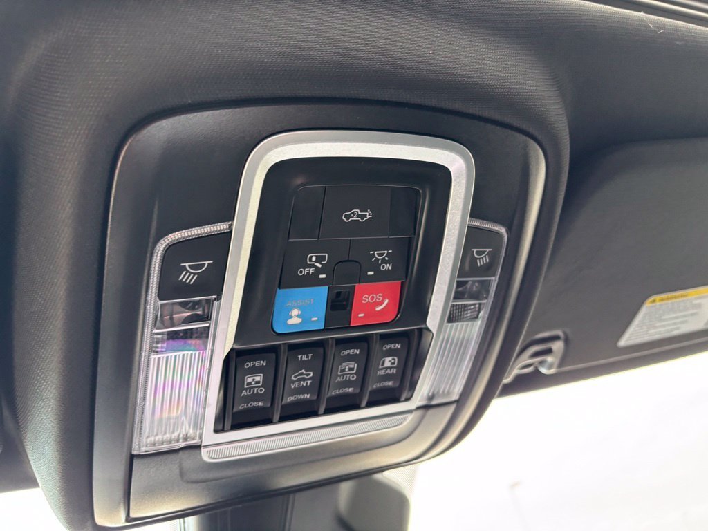 Used 2026 Silver Zynith Ram Laramie image 18