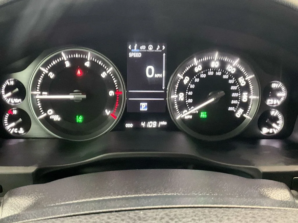 Used 2019 Blizzard Pearl Toyota Base image 27