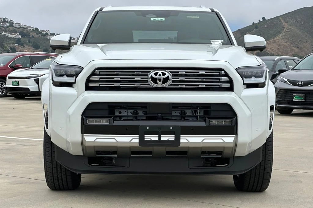 New 2026 Wind Chill Pearl <sup>1</sup> Toyota 4Runner Limited image 9