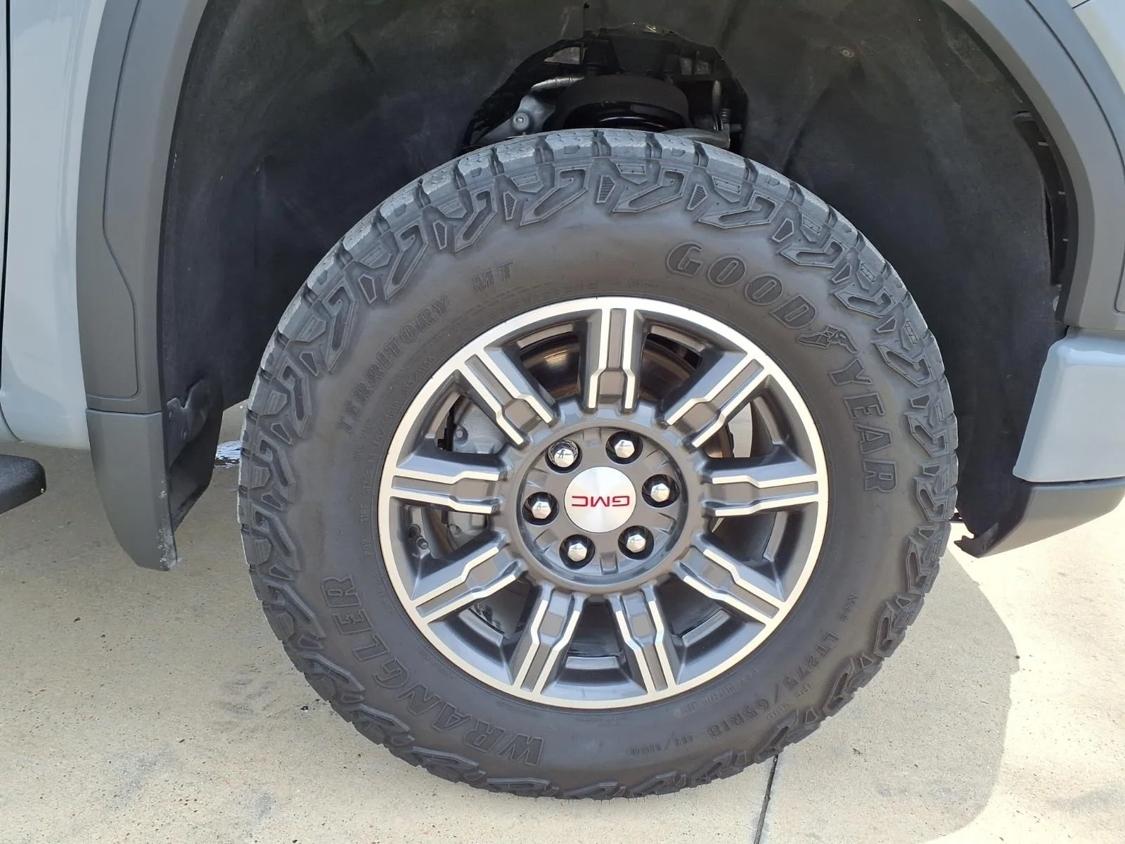 Used 2024 Gray GMC AT4 image 9
