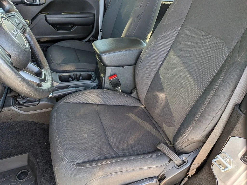 Used 2023 Silver Jeep Sport image 15