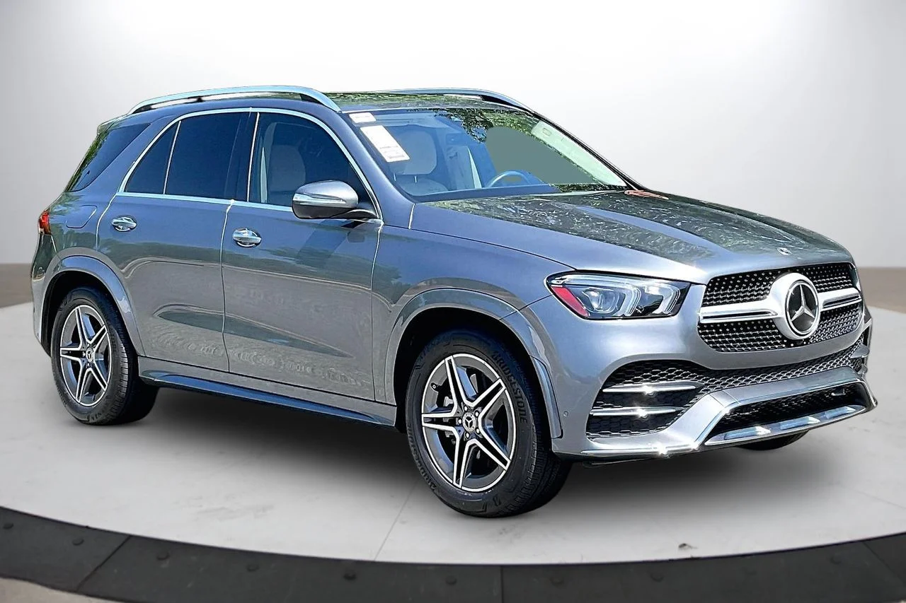 Certified Used 2023  Mercedes-Benz GLE 450 image 2