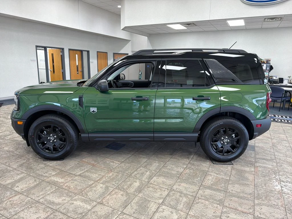 New 2025 Green Ford Big Bend image 2