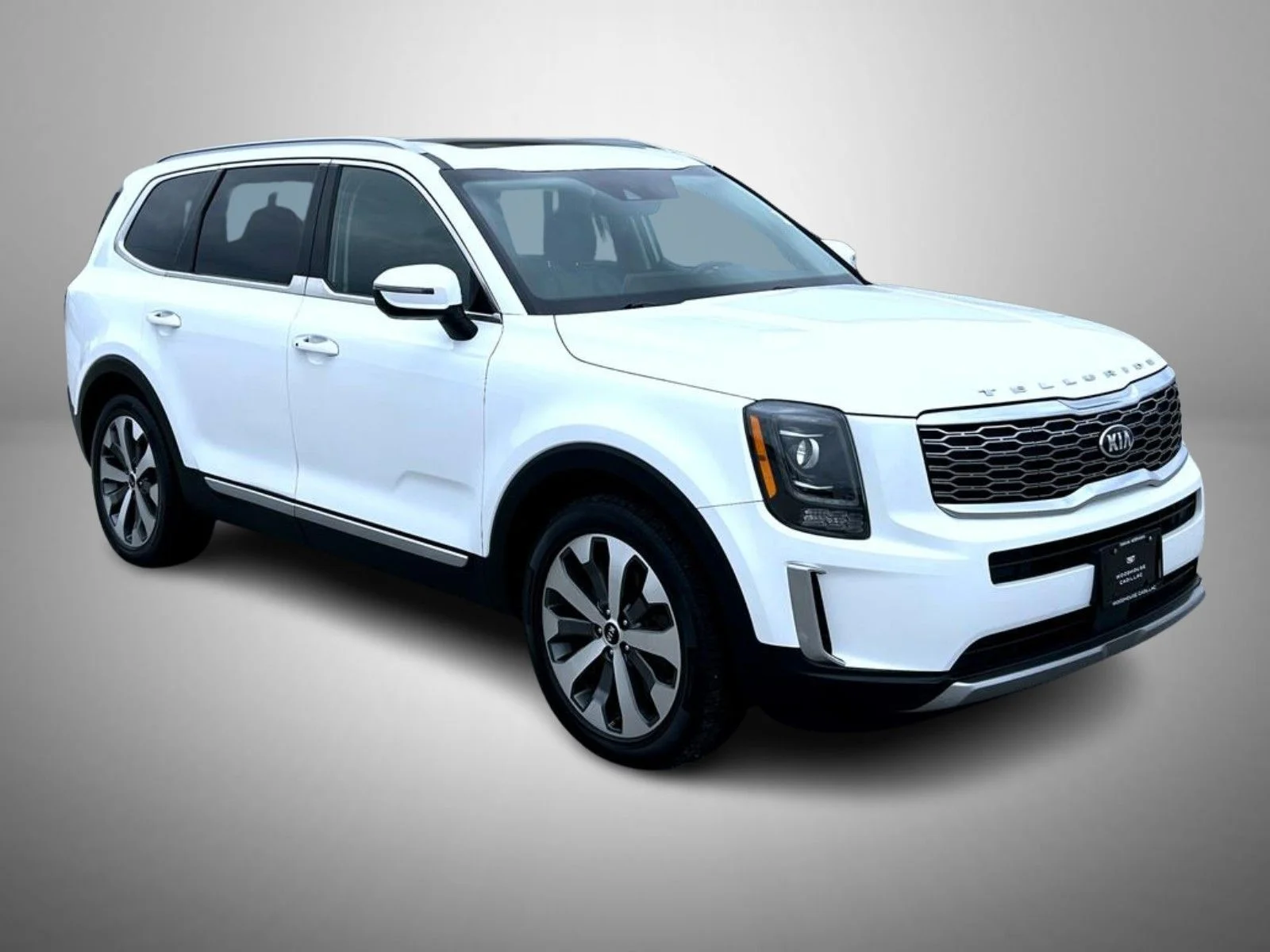 Used 2020 White Kia S image 3