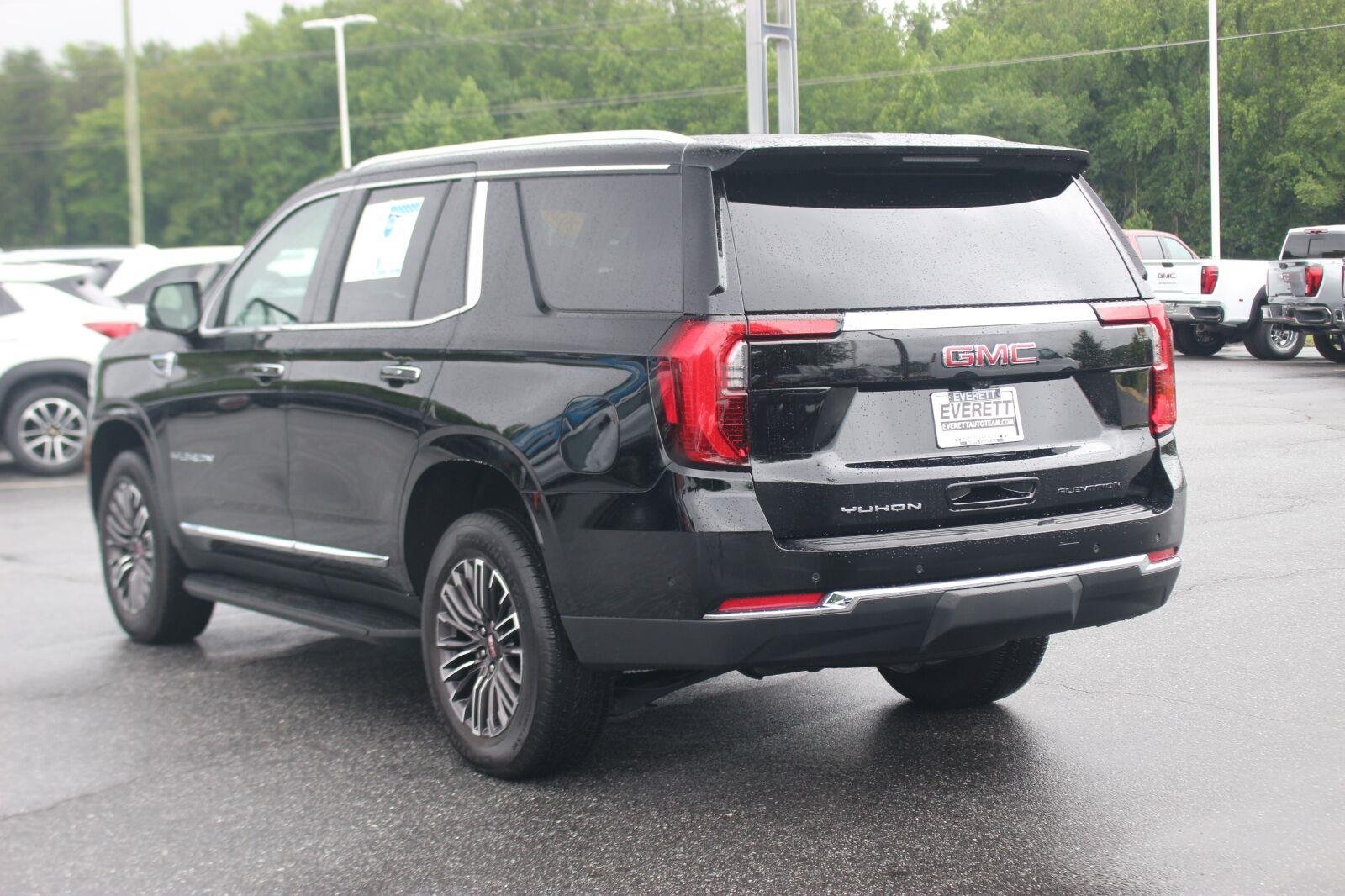 Used 2026 Onyx Black GMC Elevation image 5