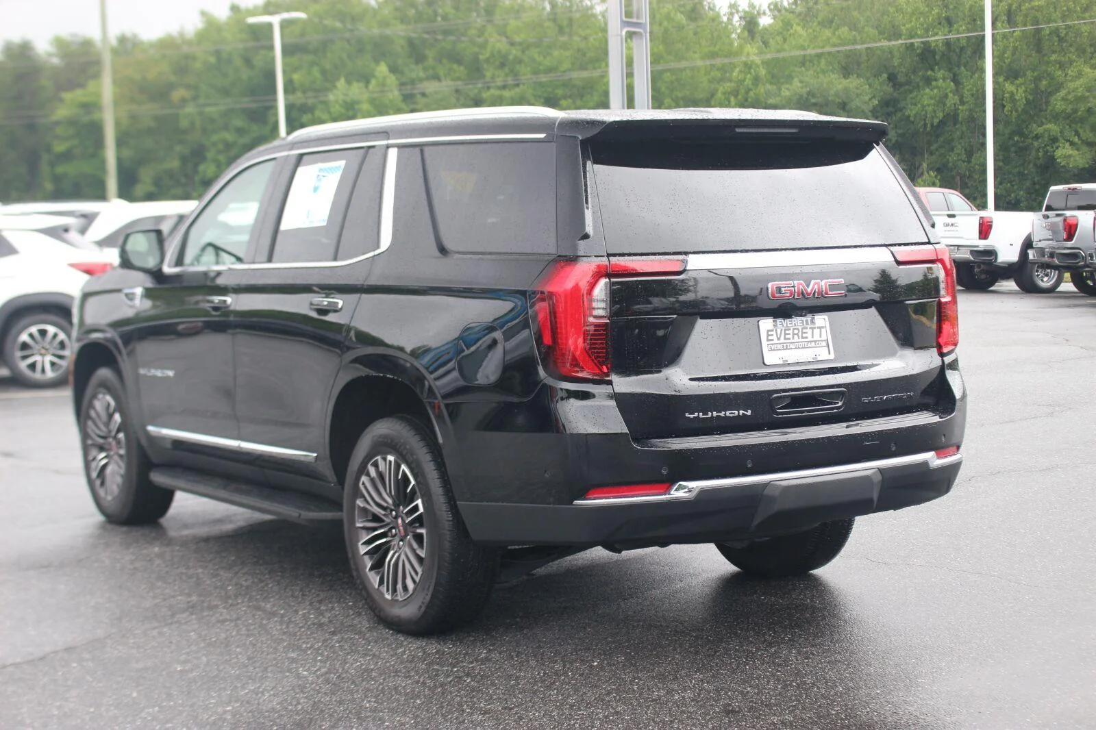 Used 2026 Onyx Black GMC Elevation image 5