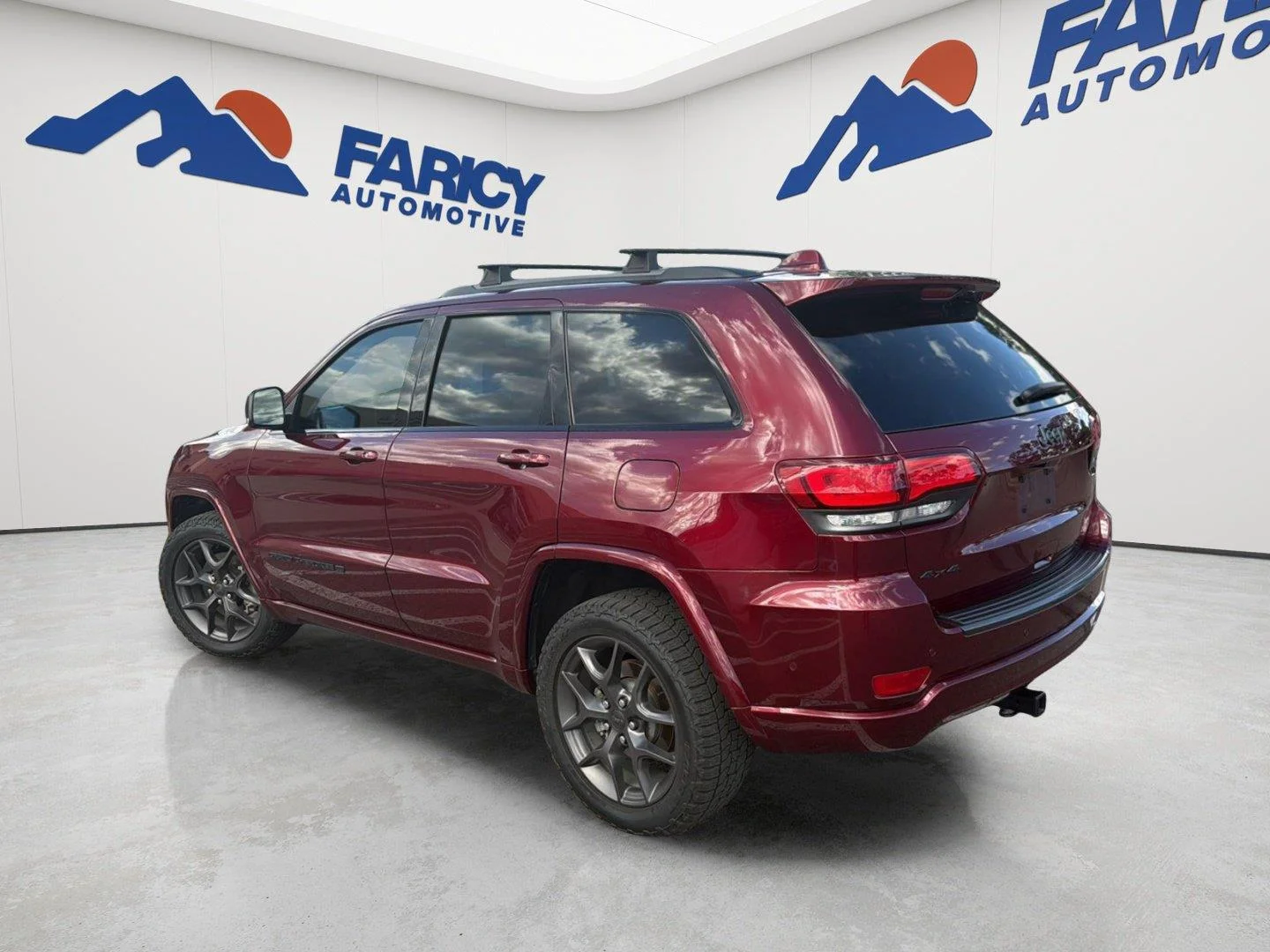 Used 2021 Velvet Red Pearlcoat Jeep 80th Anniversary image 6