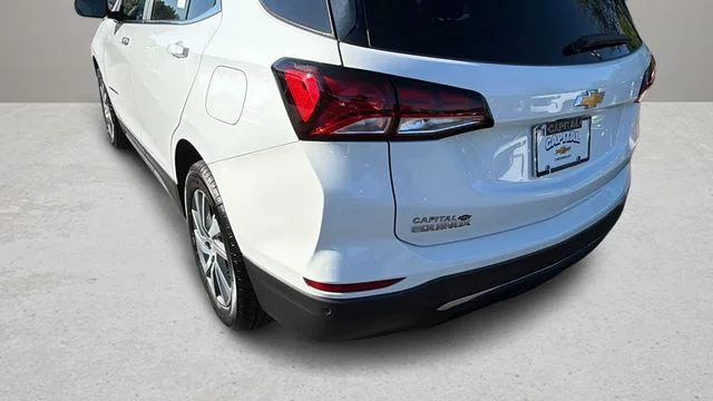 Used 2022 White Chevrolet LT image 37