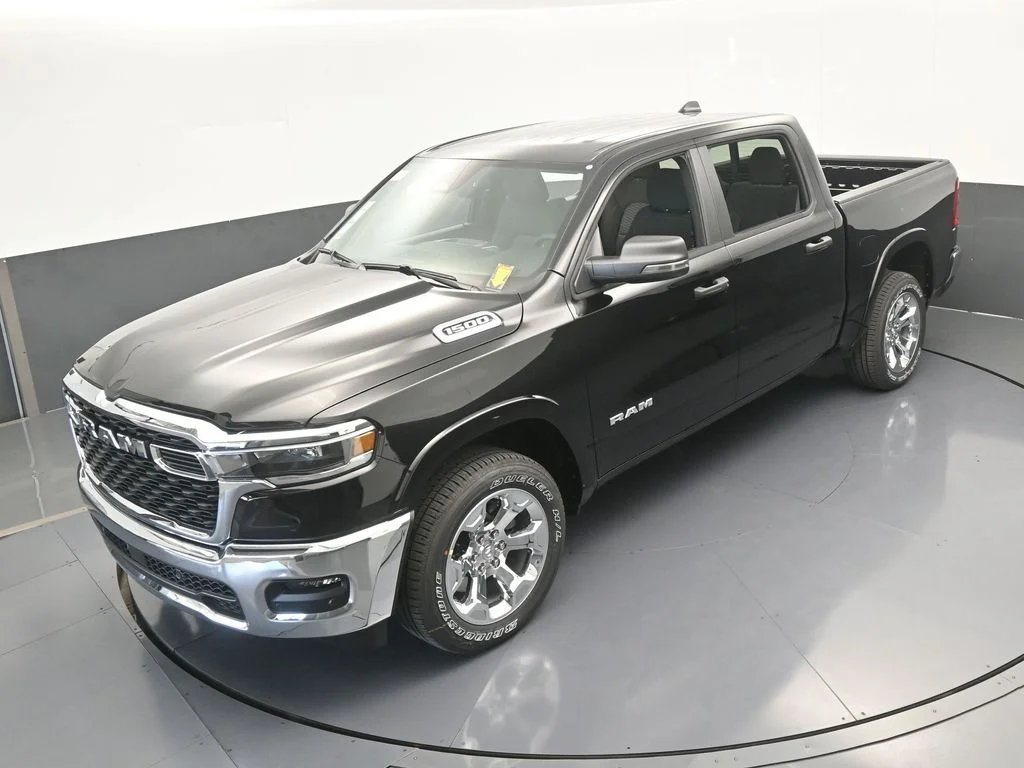 New 2026 Diamond Black Crystal Pearl-Coat Exterior Paint RAM Big Horn/Lone Star image 40