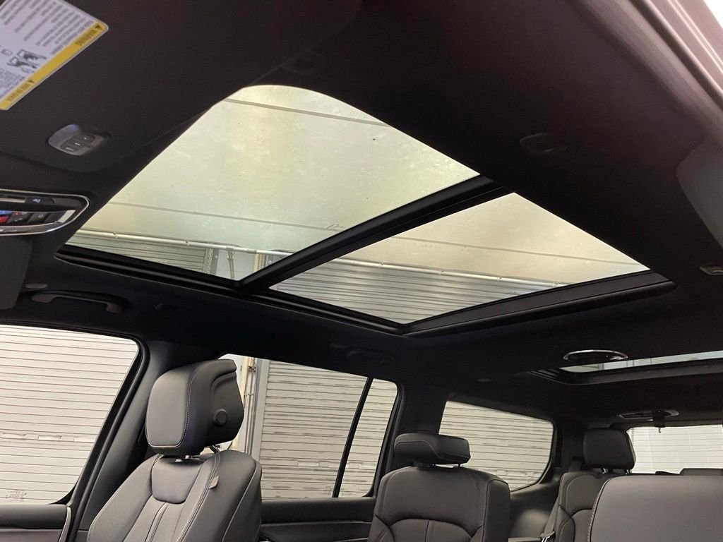 New 2026 High Gloss Black Exterior Paint Jeep  image 16